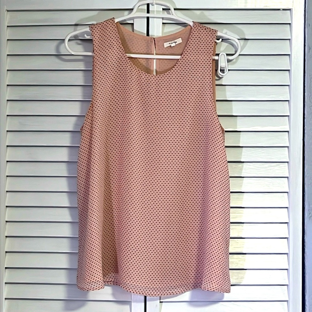 Anthropology PLEIONE women’s pink sleeveless top. Excellent condition. Size‎ S